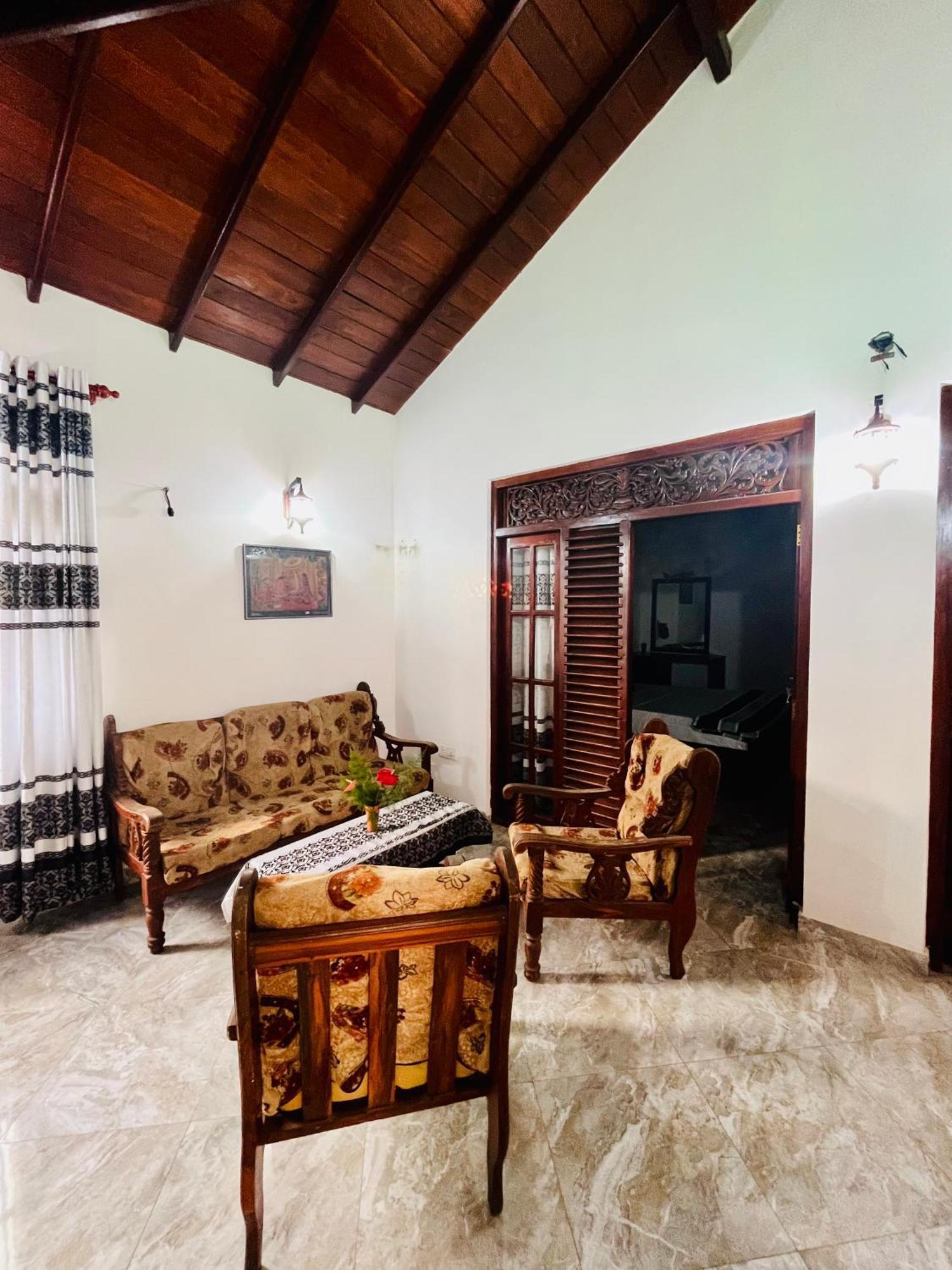 Villa Roy Бентота Екстериор снимка